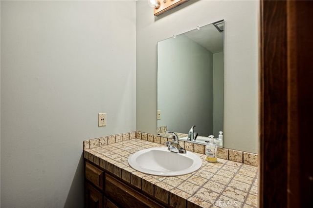 109 Old Toll, Blue Jay, CA 92317