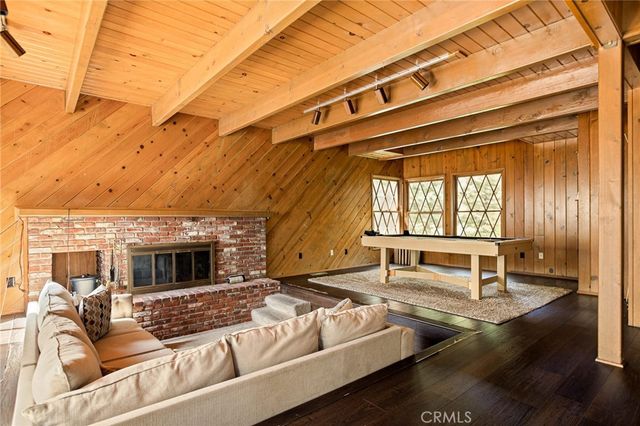 109 Old Toll, Blue Jay, CA 92317