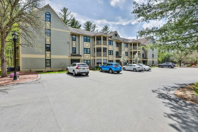 6 Mayfair Ln Apt 201, Nashua, NH 03063