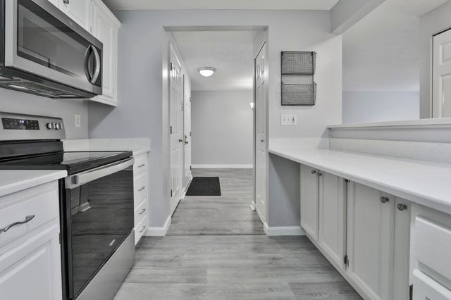 6 Mayfair Ln Apt 201, Nashua, NH 03063
