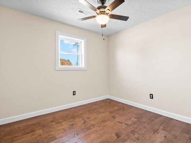 2781 Sinking Creek Road, London, KY 40741