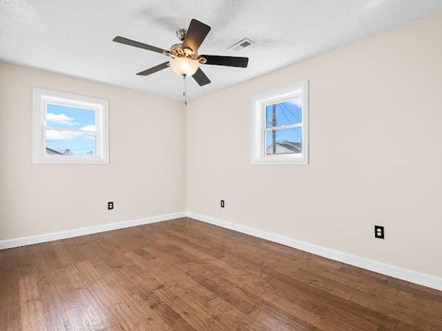 2781 Sinking Creek Road, London, KY 40741