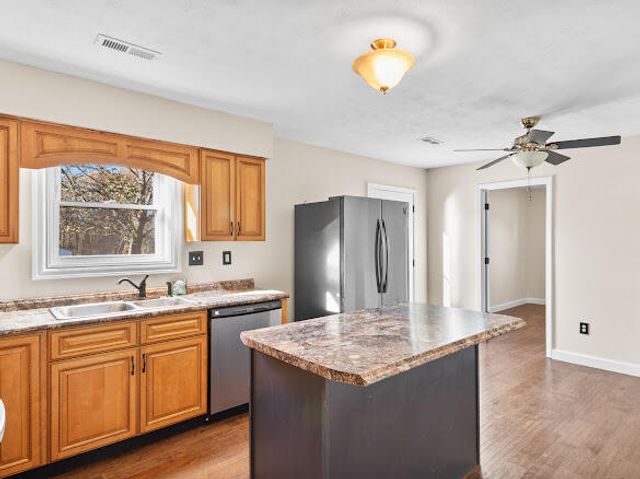 2781 Sinking Creek Road, London, KY 40741