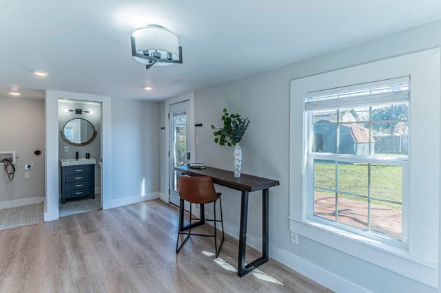 922 S Waverly Drive, Dallas, TX 75208