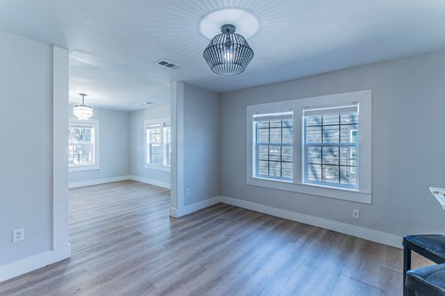 922 S Waverly Drive, Dallas, TX 75208