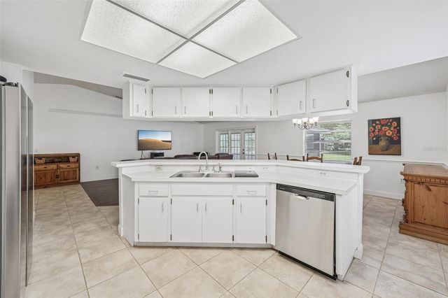 126 S SAINT CLOUD AVENUE, Valrico, FL 33594
