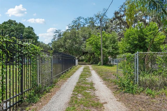 126 S SAINT CLOUD AVENUE, Valrico, FL 33594