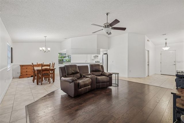 126 S SAINT CLOUD AVENUE, Valrico, FL 33594