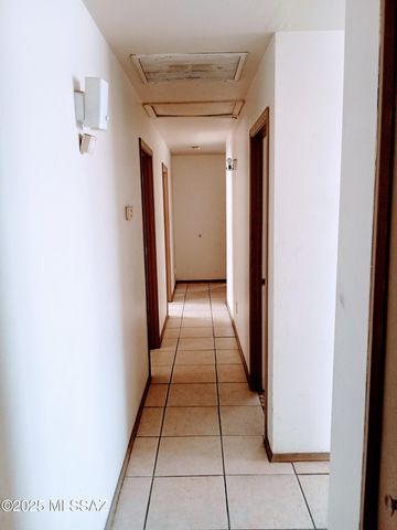 1599 W King Avenue, Tucson, AZ 85713