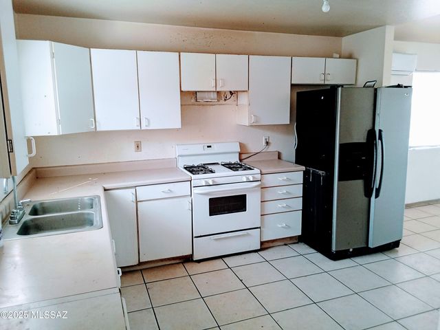 1599 W King Avenue, Tucson, AZ 85713