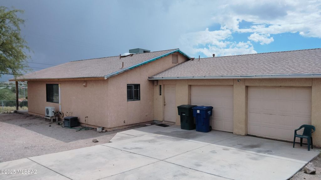 1599 W King Avenue, Tucson, AZ 85713