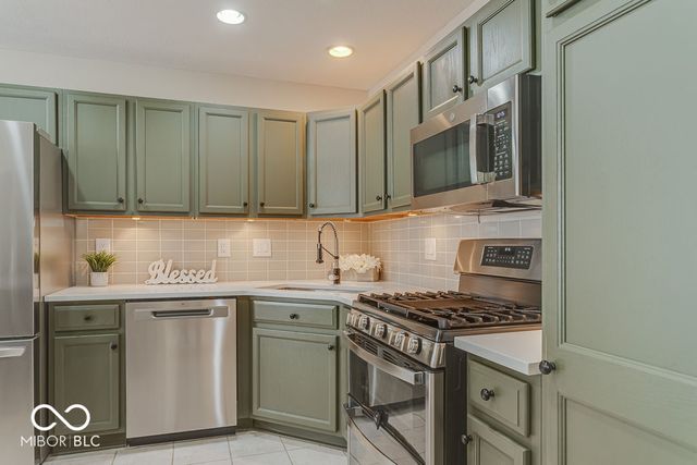 9693 Legare Street, Fishers, IN 46038