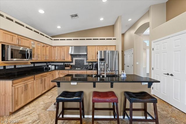 284 Ben Johnson Court, Las Vegas, NV 89183