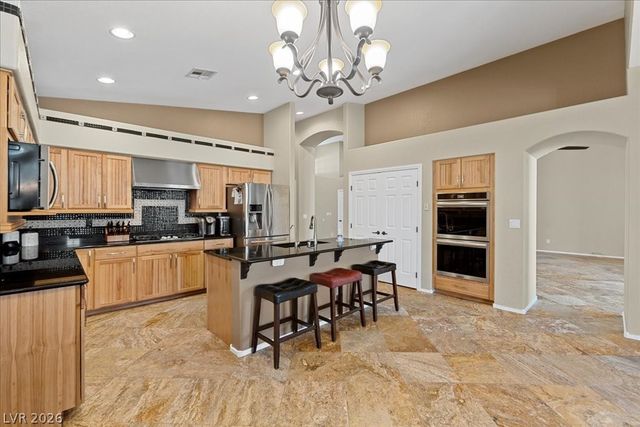 284 Ben Johnson Court, Las Vegas, NV 89183