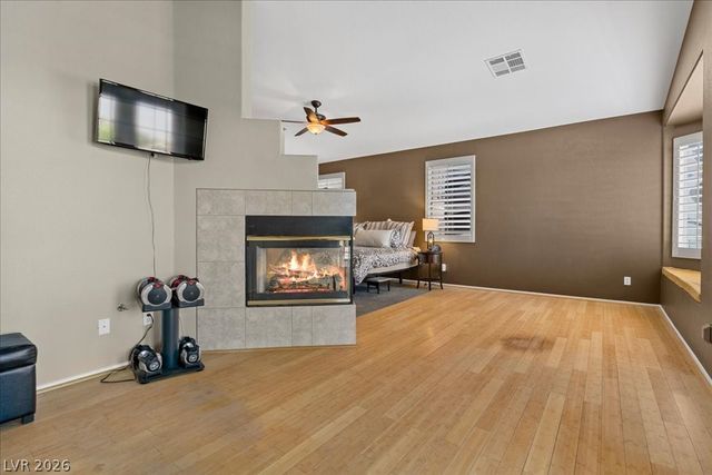 284 Ben Johnson Court, Las Vegas, NV 89183