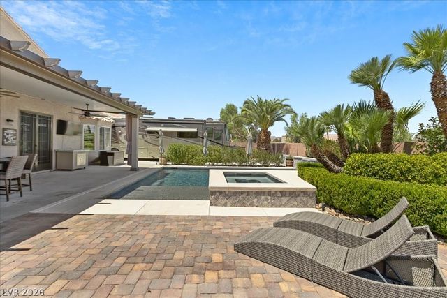 284 Ben Johnson Court, Las Vegas, NV 89183