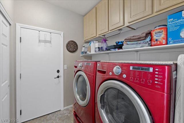 284 Ben Johnson Court, Las Vegas, NV 89183