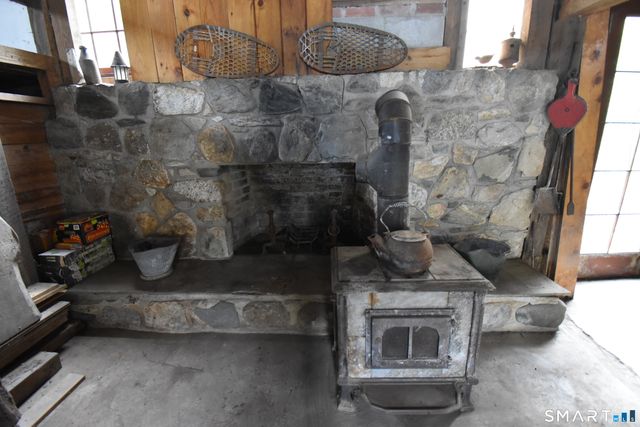277 Peter Road, Southbury, CT 06488