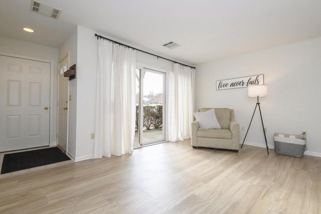 8782 Woodbridge DRIVE, Milwaukee, WI 53219