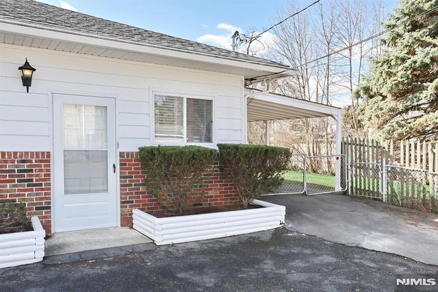 225 Broadway, Hillsdale, NJ 07642