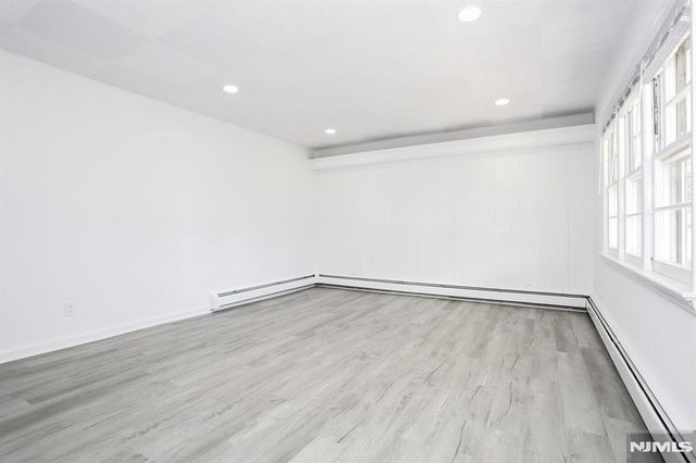 225 Broadway, Hillsdale, NJ 07642