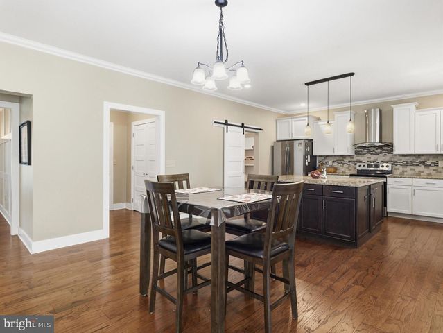 711 STARR AVE, Chambersburg, PA 17202