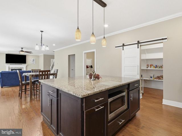 711 STARR AVE, Chambersburg, PA 17202