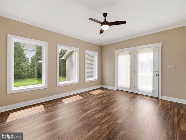 711 STARR AVE, Chambersburg, PA 17202