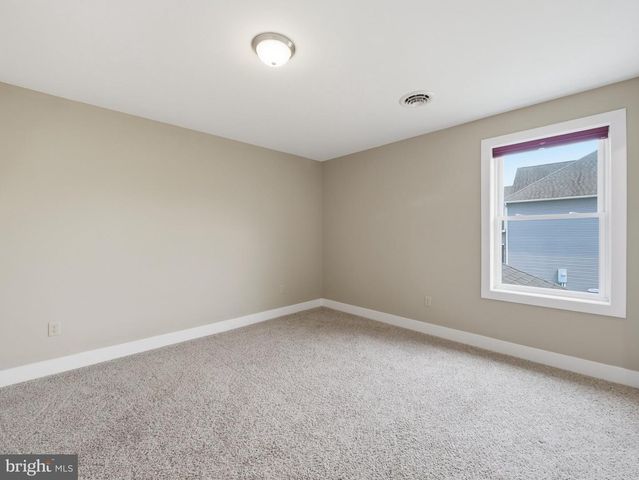711 STARR AVE, Chambersburg, PA 17202