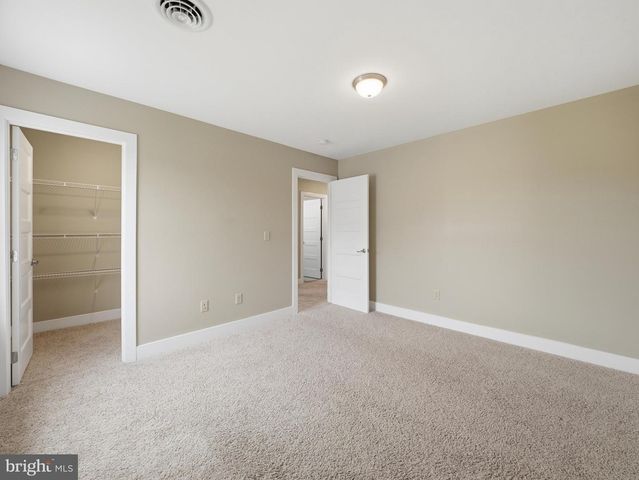 711 STARR AVE, Chambersburg, PA 17202