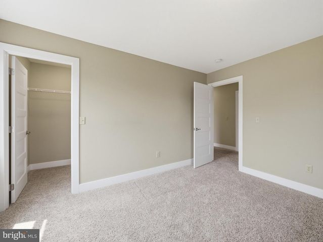 711 STARR AVE, Chambersburg, PA 17202