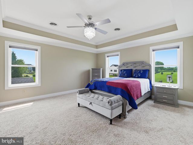 711 STARR AVE, Chambersburg, PA 17202