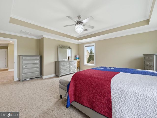711 STARR AVE, Chambersburg, PA 17202