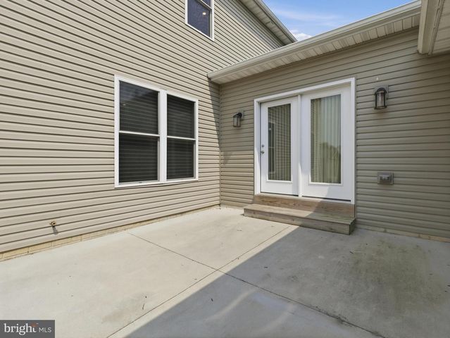 711 STARR AVE, Chambersburg, PA 17202