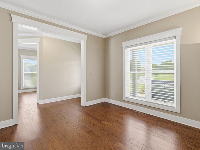 711 STARR AVE, Chambersburg, PA 17202