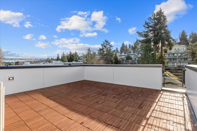 3112 Queen Anne Avenue N, Seattle, WA 98119
