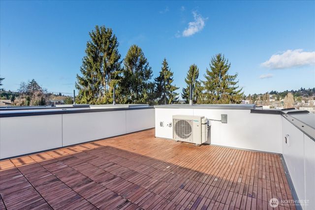 3112 Queen Anne Avenue N, Seattle, WA 98119