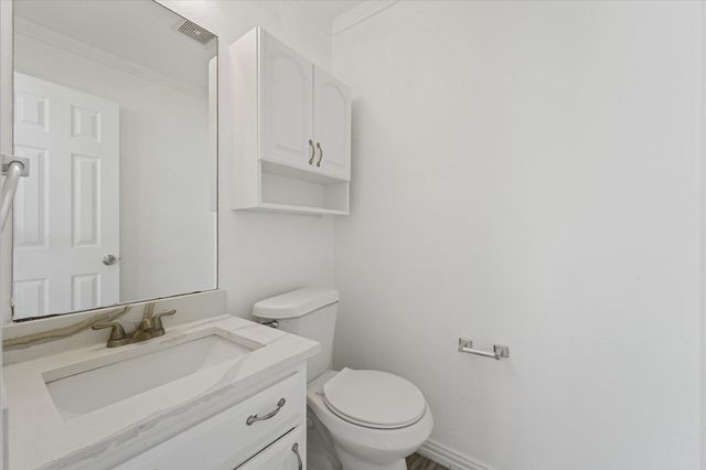 3945 Luke Lane, Carrollton, TX 75007