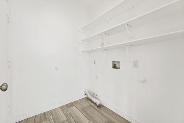 3945 Luke Lane, Carrollton, TX 75007