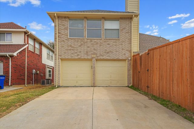 3945 Luke Lane, Carrollton, TX 75007