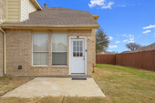 3945 Luke Lane, Carrollton, TX 75007