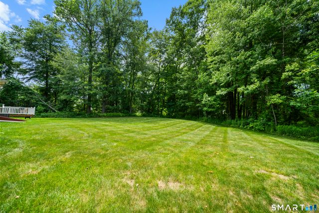204 Oak Ridge Drive 204, Windsor Locks, CT 06096