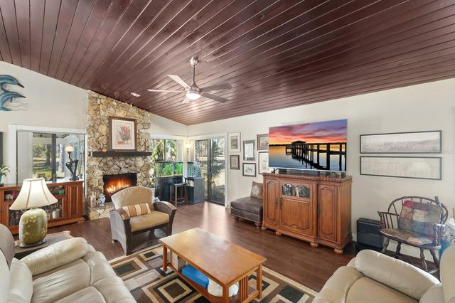 118 MEADOWBROOK CIRCLE, Daytona Beach, FL 32114