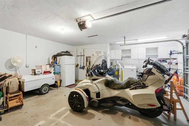 118 MEADOWBROOK CIRCLE, Daytona Beach, FL 32114