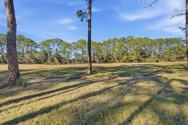 118 MEADOWBROOK CIRCLE, Daytona Beach, FL 32114