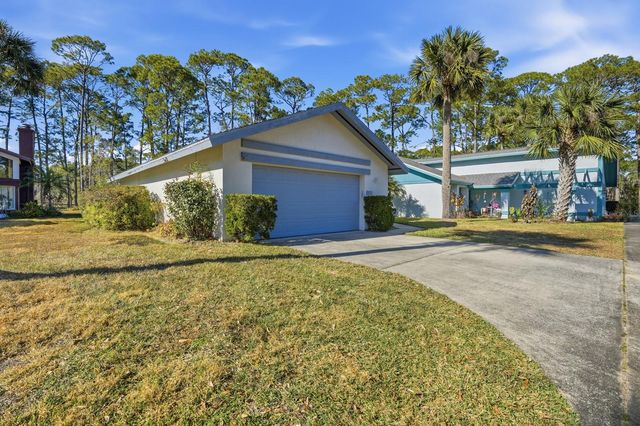 118 MEADOWBROOK CIRCLE, Daytona Beach, FL 32114