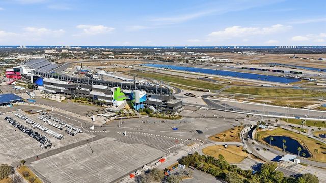 118 MEADOWBROOK CIRCLE, Daytona Beach, FL 32114