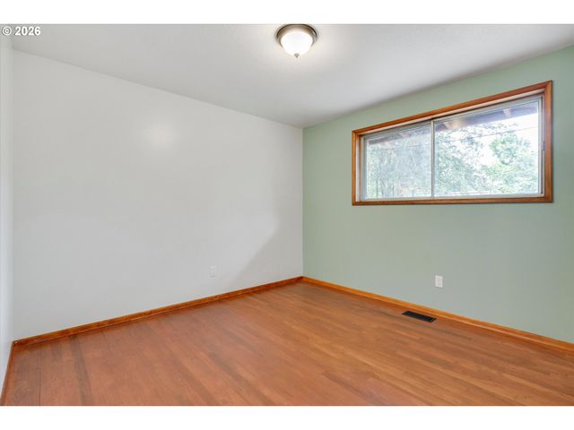 9080 Nw KEARNEY St, Portland, OR 97229
