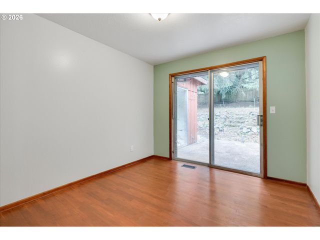 9080 Nw KEARNEY St, Portland, OR 97229