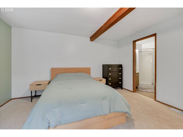 9080 Nw KEARNEY St, Portland, OR 97229